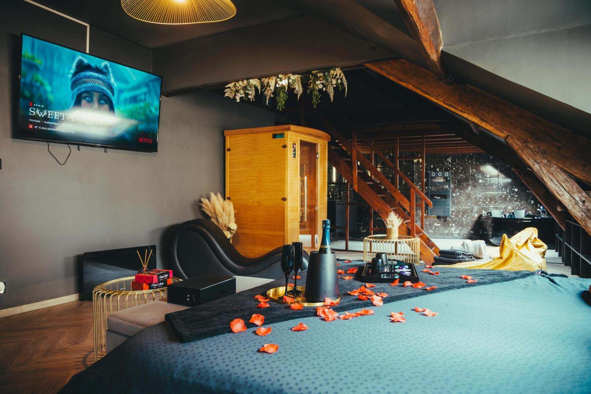 La Marble Room - Suite Balneo & Sauna アンジェ エクステリア 写真